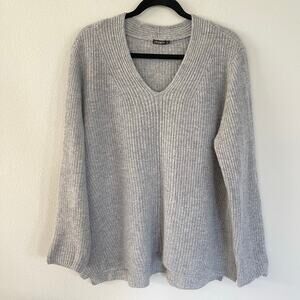 J. McLaughlin Gray Cashmere Wool Knit V-Neck Sweater (XL)